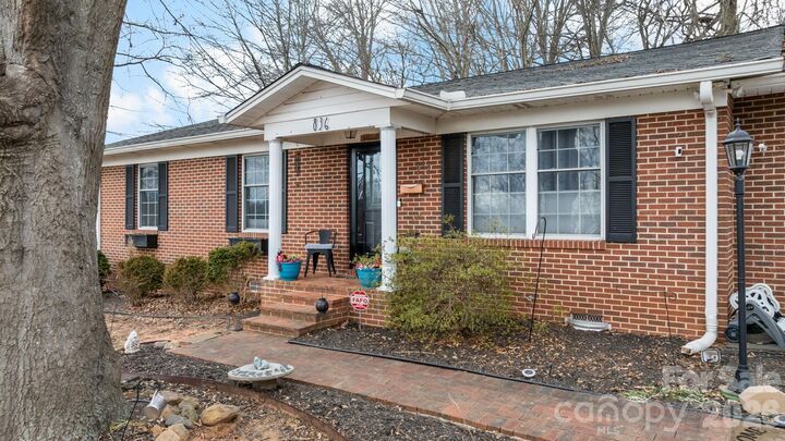 Property Photo:  836 7th Avenue SW  NC 28602 