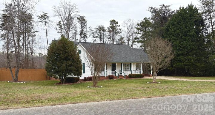 Property Photo:  1021 Courtney Cove Court  NC 28052 