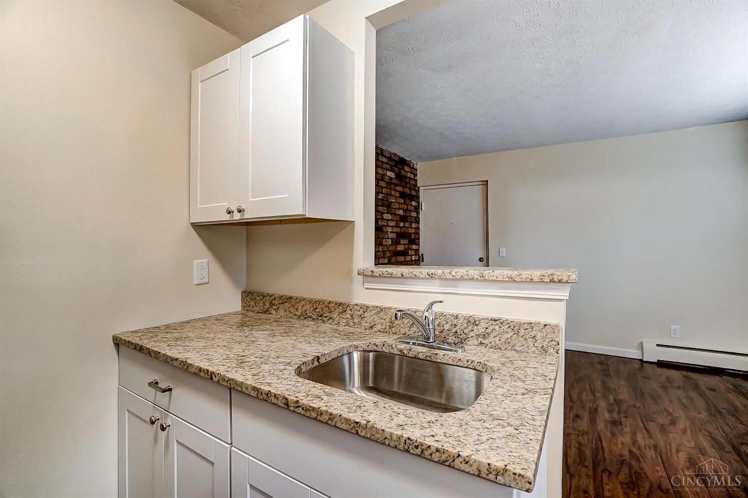 Property Photo: 4326 Hamilton Avenue OH 45223