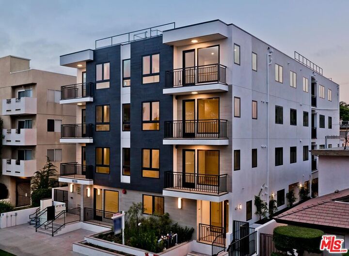 Property Photo: 1828 Butler Ave CA 90025