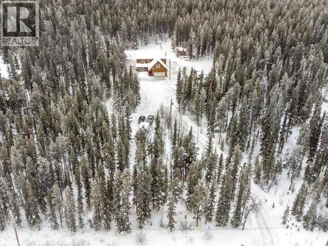 Property Photo: 8 Bluebell Place YT Y1A 5V1