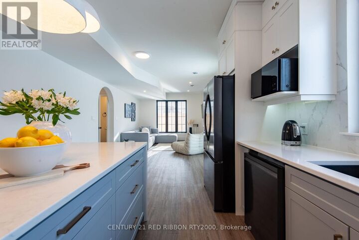 Property Photo: 18 McNab Street ON N7G 2E9