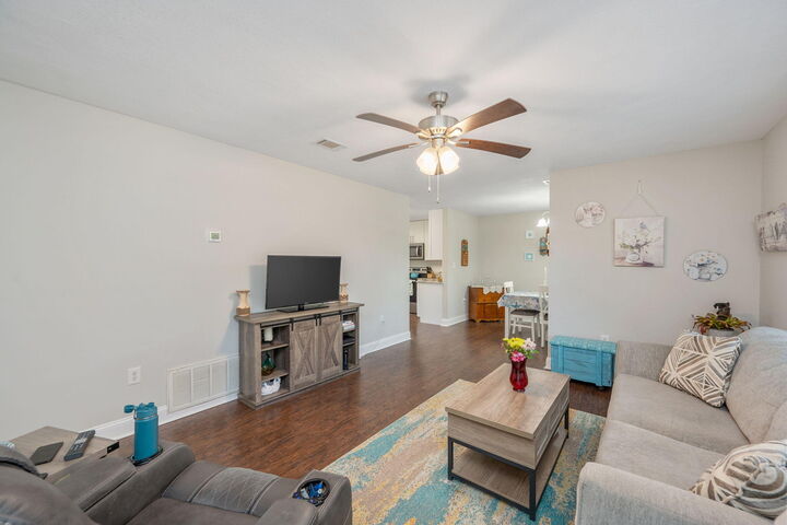 Property Photo: 3992 Indian Mound Road FL 32539