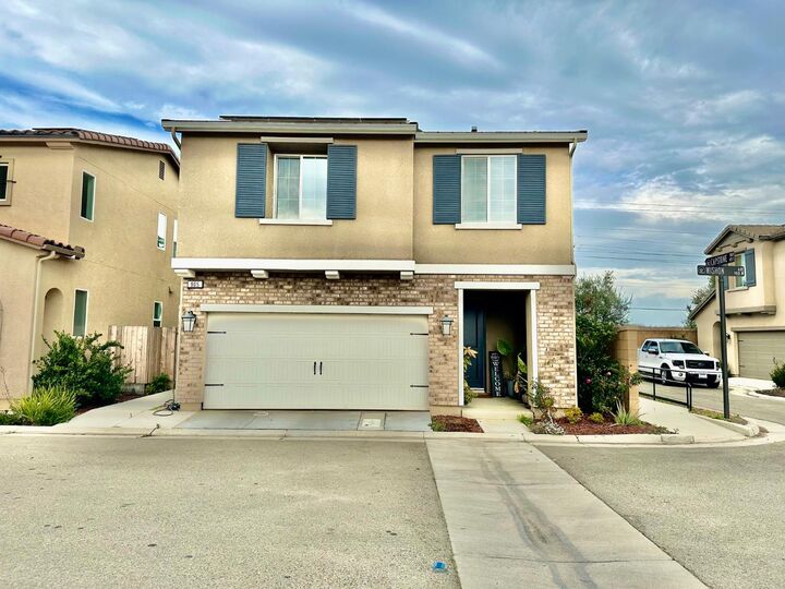 Property Photo:  905 Wishon Avenue W  CA 93636 