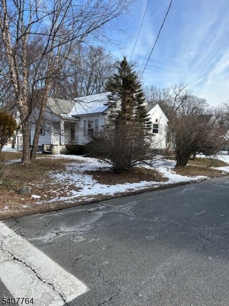 Property Photo:  212 Pascack Rd  NJ 07677 