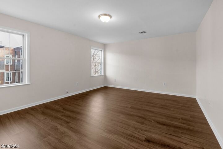 Property Photo:  139 Inslee Pl 2  NJ 07206 