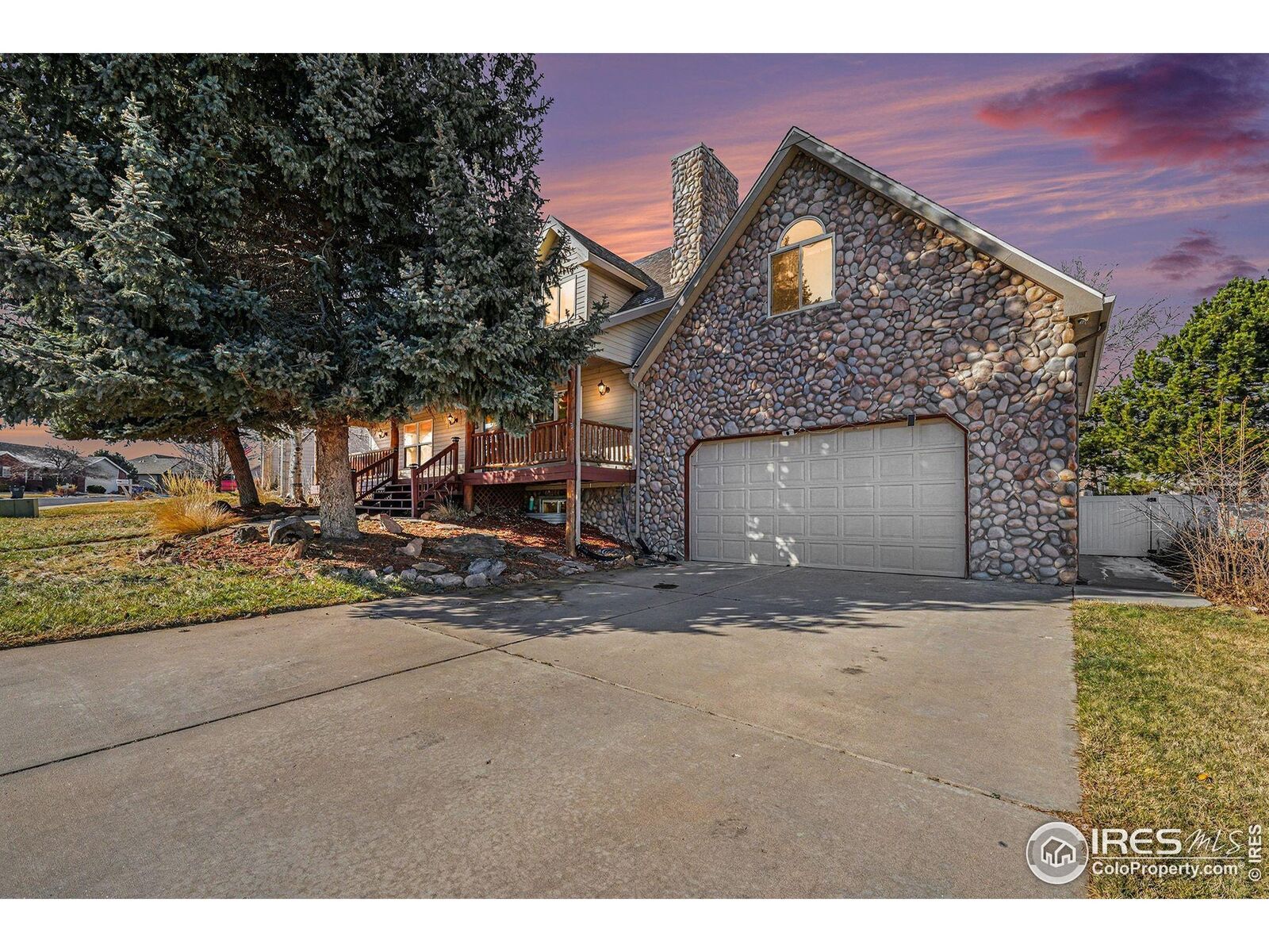 Property Photo:  917 52nd Ave  CO 80634 