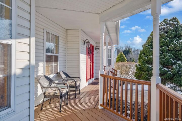 Property Photo: 5 Old Neck Court NY 11949