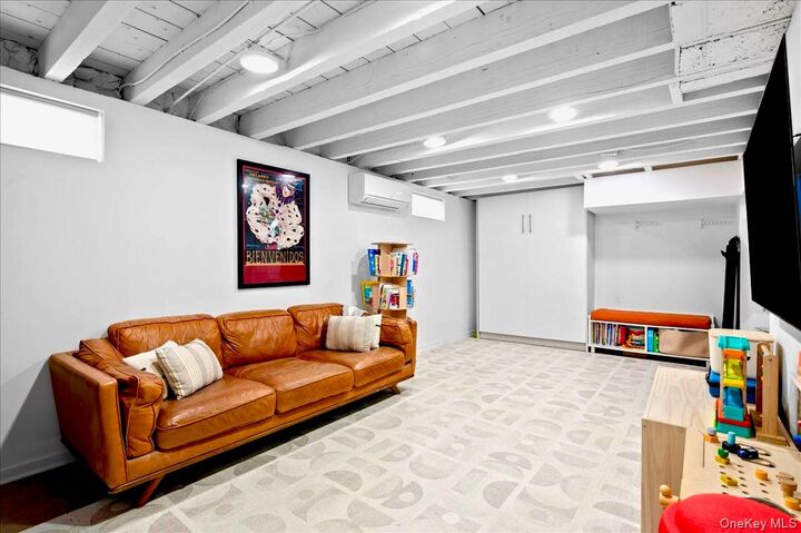 Property Photo:  52 Glen Byron Avenue  NY 10960 