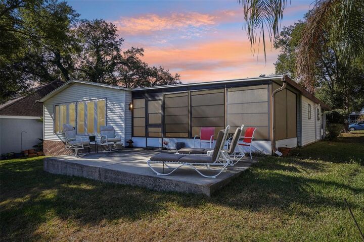 Property Photo:  1409 Torrey Pines Drive  FL 32159 