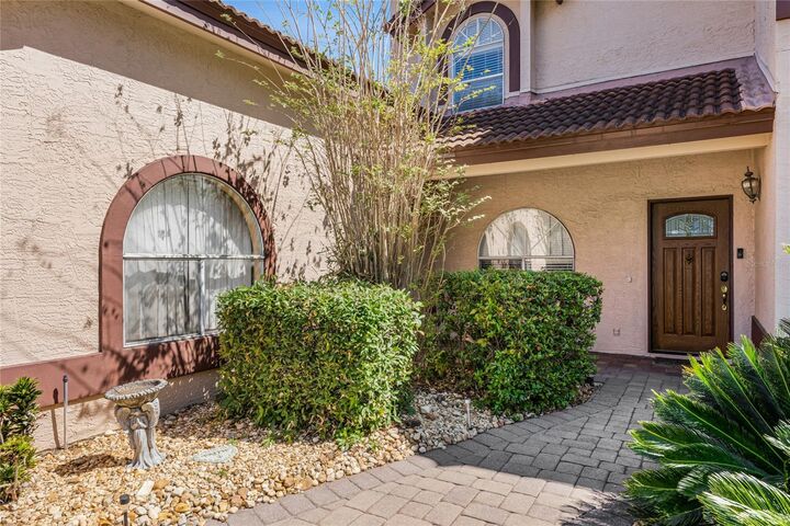 Property Photo:  4019 Lake Mirage Boulevard  FL 32817 