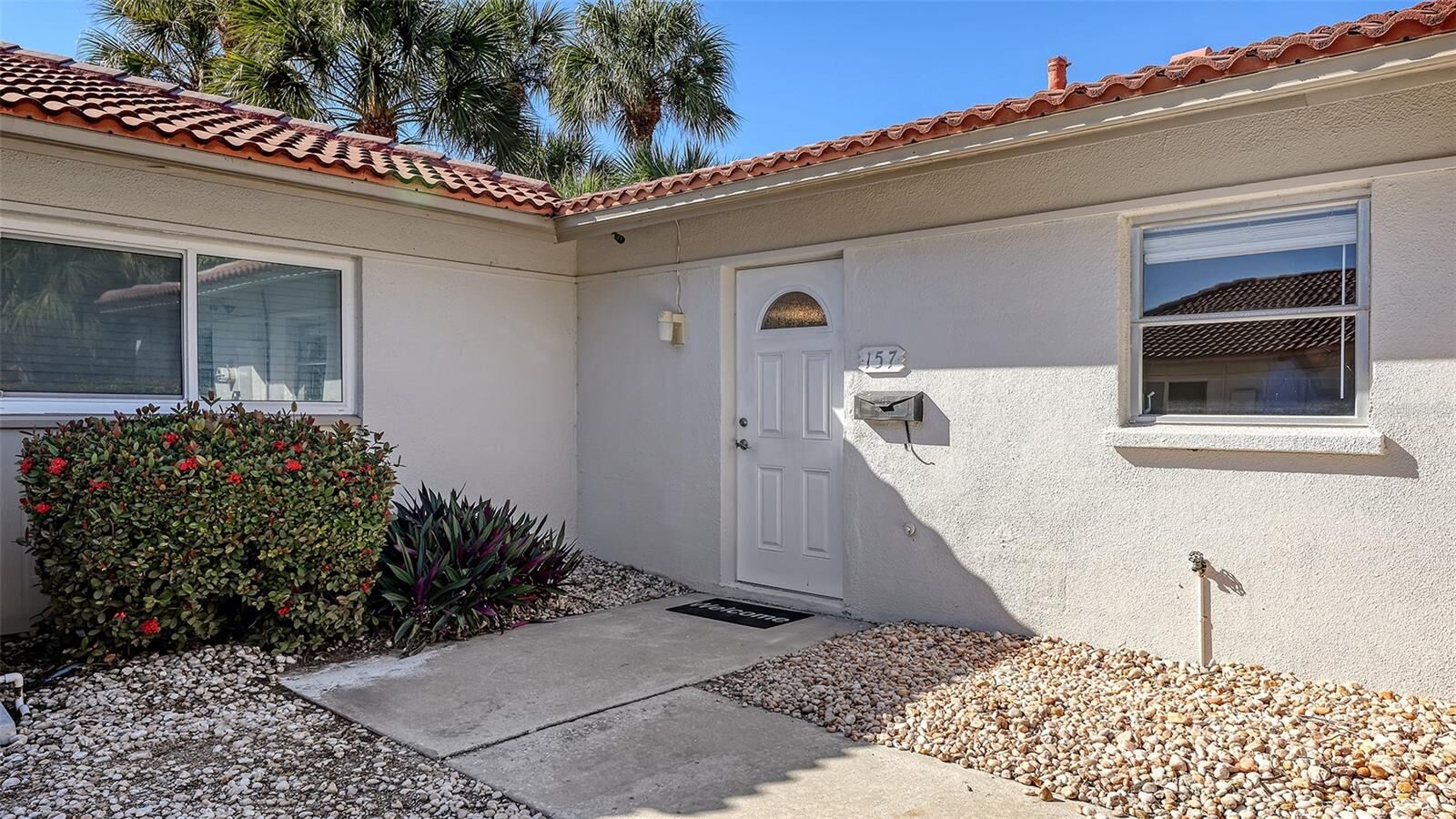 Property Photo: 157 Vista Hermosa FL 34242