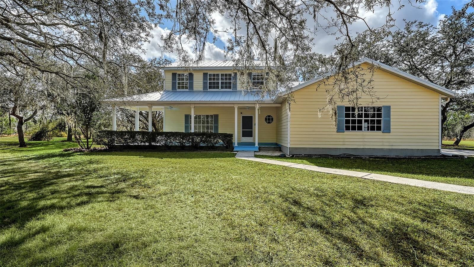 Property Photo:  9922 289th Street E  FL 34251 
