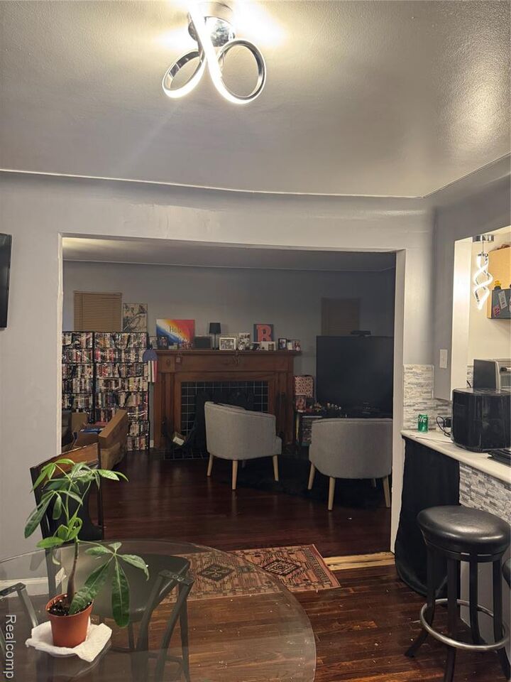 Property Photo:  18466 Mendota Street  MI 48221 1947 