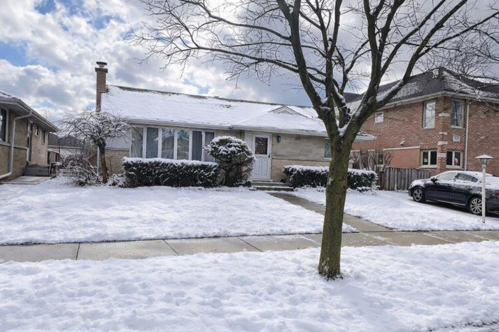 Property Photo: 7355 W Lill Street IL 60714