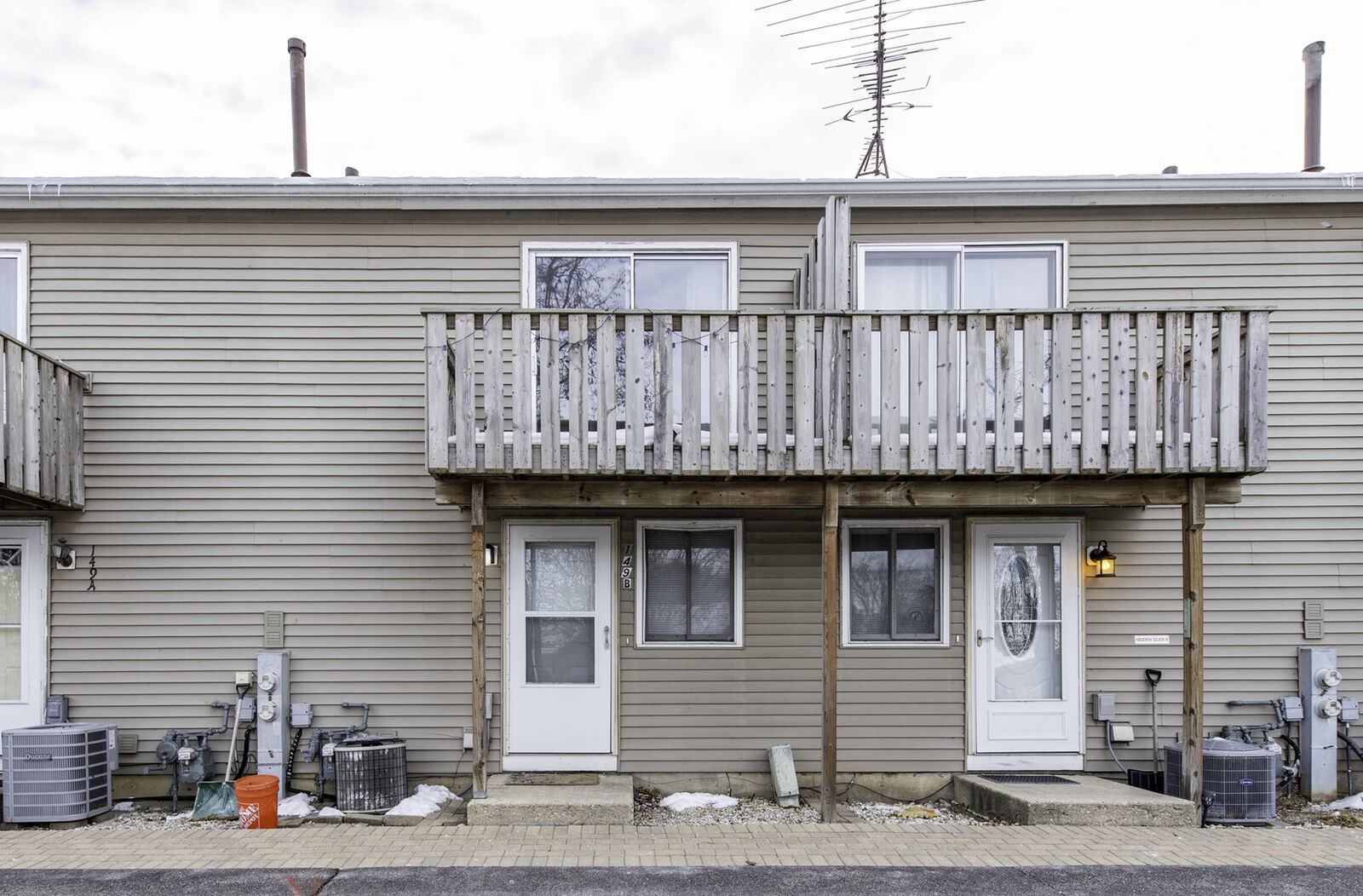 Property Photo:  149 Forest Avenue B  IL 60020 