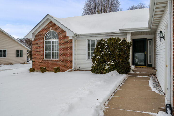 Property Photo:  4797 Lindbloom Lane  IL 61016 