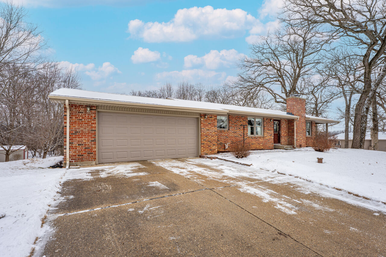 Property Photo:  5567 N Blackwood Road  IL 61020 