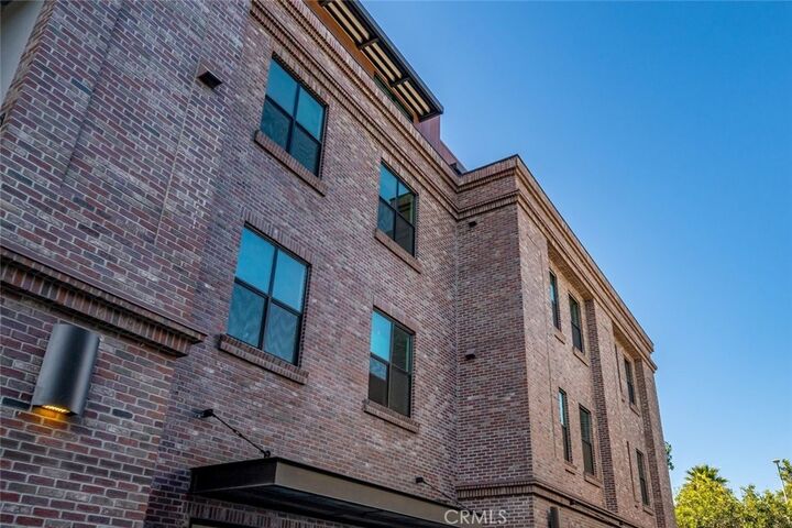 Property Photo:  581 Higuera Street 202  CA 93401 