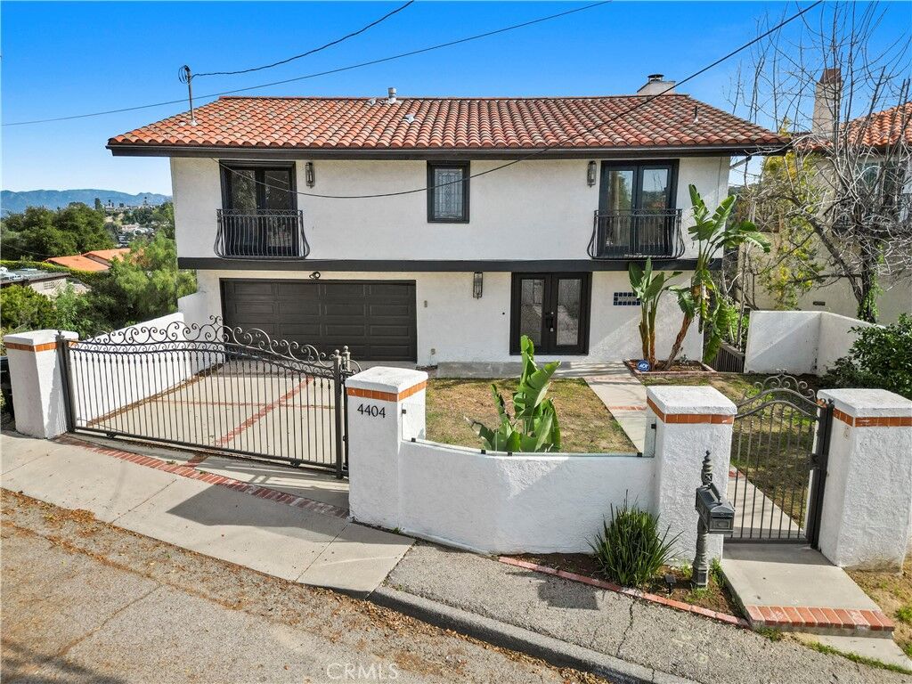 Property Photo: 4404 San Blas CA 91364