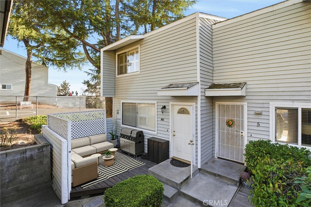 Property Photo:  714 Tanner 6A  CA 93446 