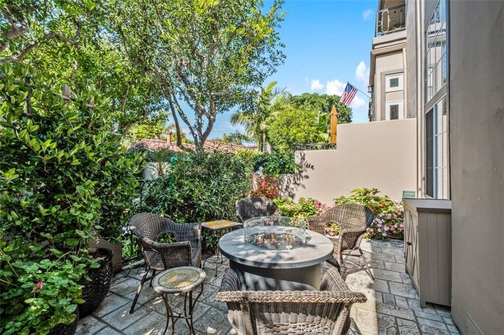 Property Photo:  19373 Peachtree  CA 92648 