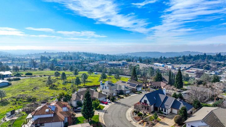 Property Photo: 865 El Oro Drive CA 95603