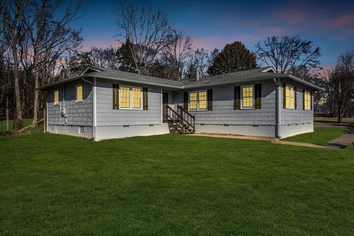 Property Photo:  104 Foxland Dr  TN 37167 