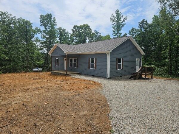 Property Photo: 414 Edwards St TN 38485