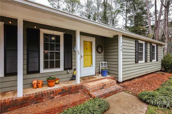 Property Photo:  140 Crossbow Place  GA 30683 