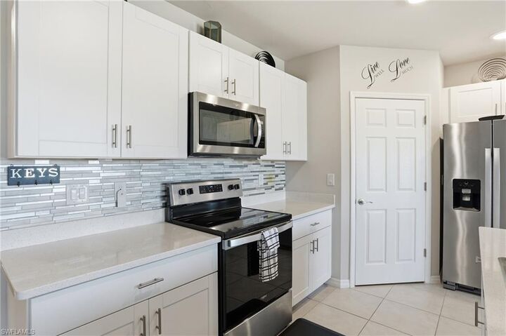 Property Photo:  4121 68th Ave NE  FL 34120 