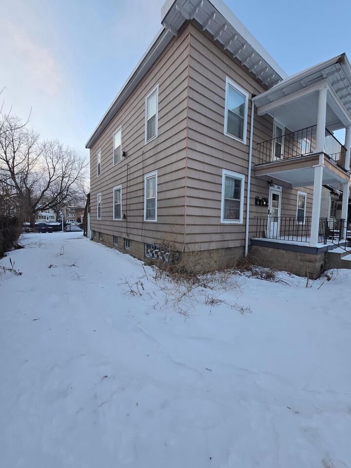 Property Photo:  3032 14th Avenue S  MN 55407 