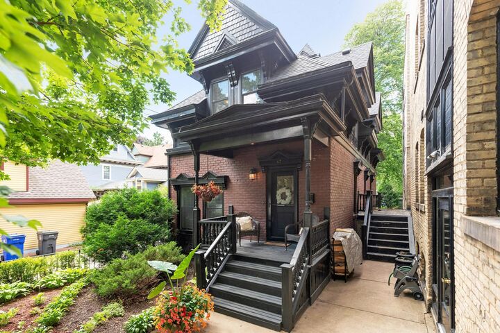 Property Photo:  47 Saint Albans Street N  MN 55104 