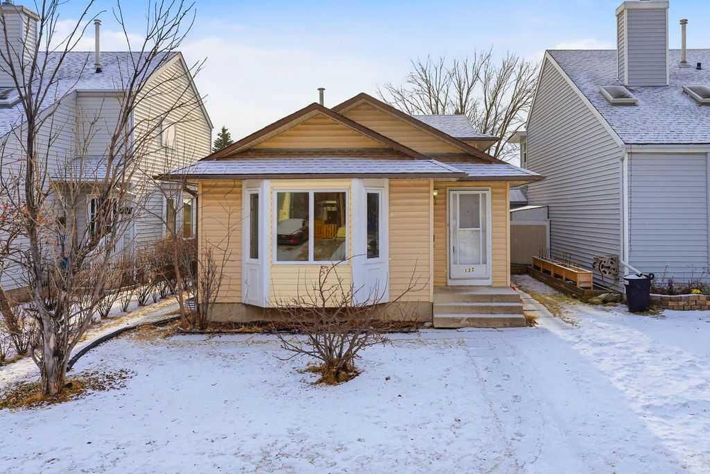 Property Photo: 132 Riverglen Crescent SE AB T2C 3H5