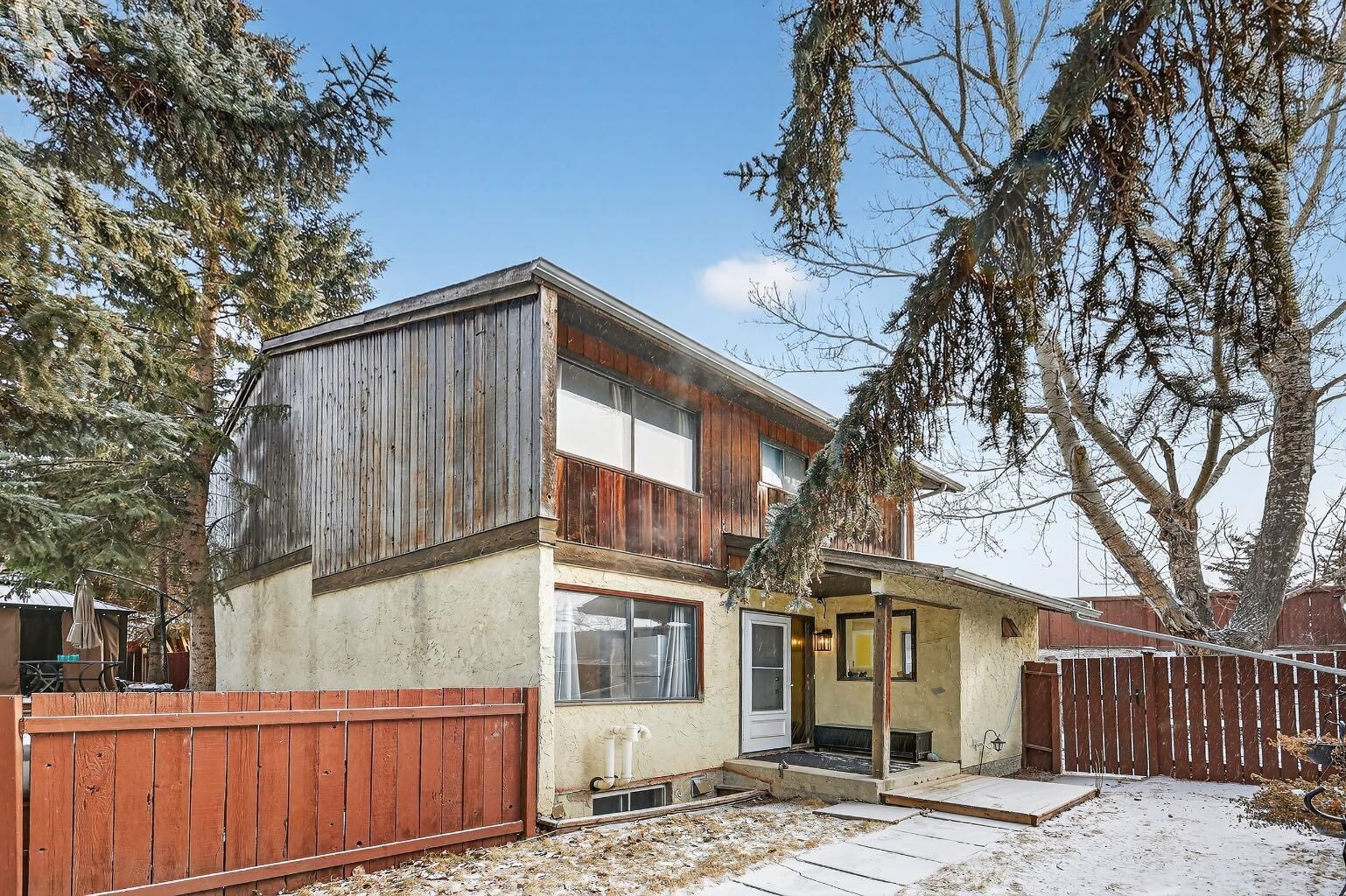Property Photo:  941 Ranchview Crescent NW  AB T3G 1A4 