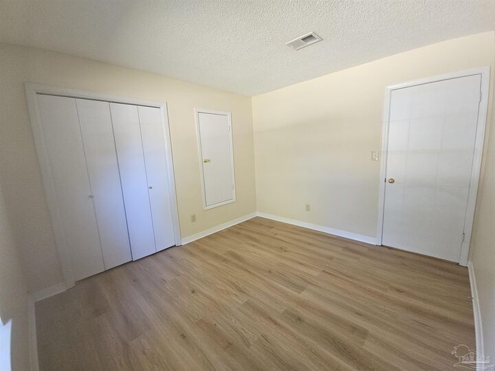 Property Photo: 9345 Chisholm Rd K-1 FL 32514