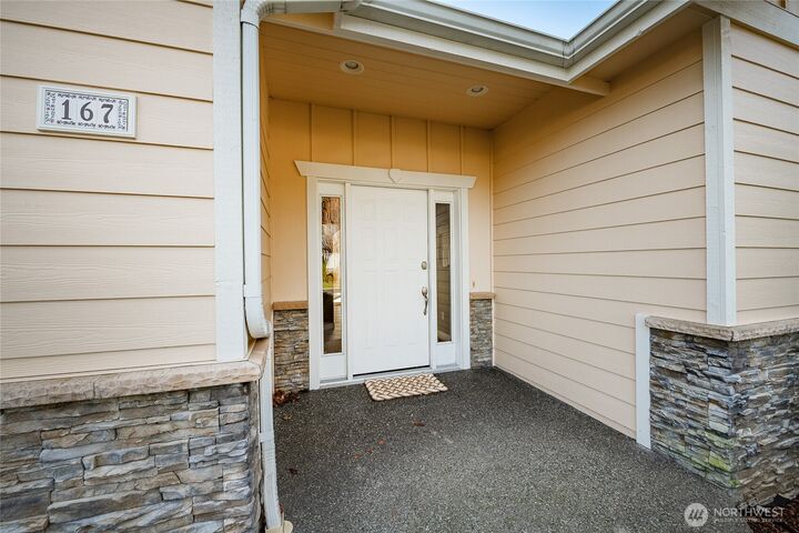 Property Photo:  167  Cambridge Drive  WA 98264 