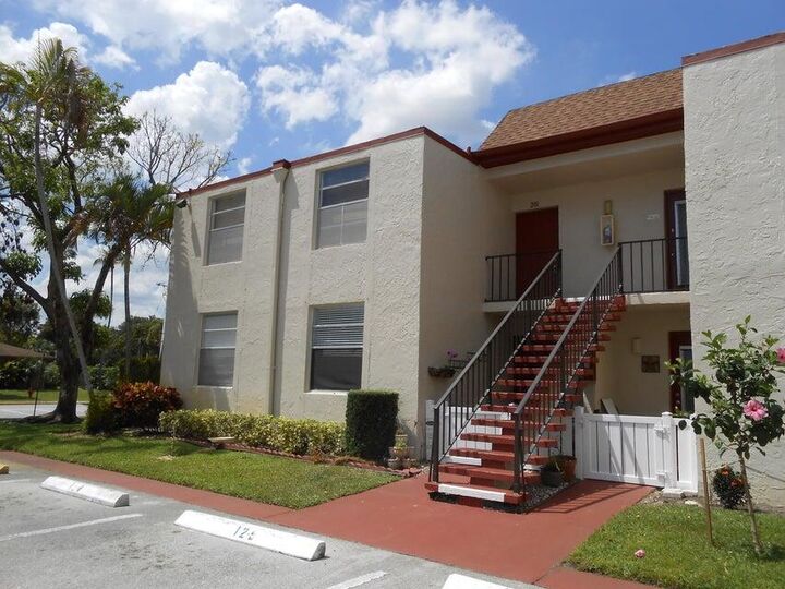 Property Photo:  12 Willowbrook Lane 201  FL 33446 