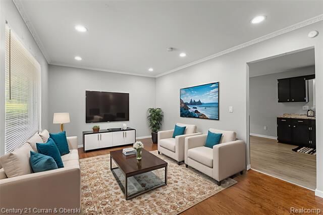 Property Photo:  1375 Wilson Avenue  MI 48146 