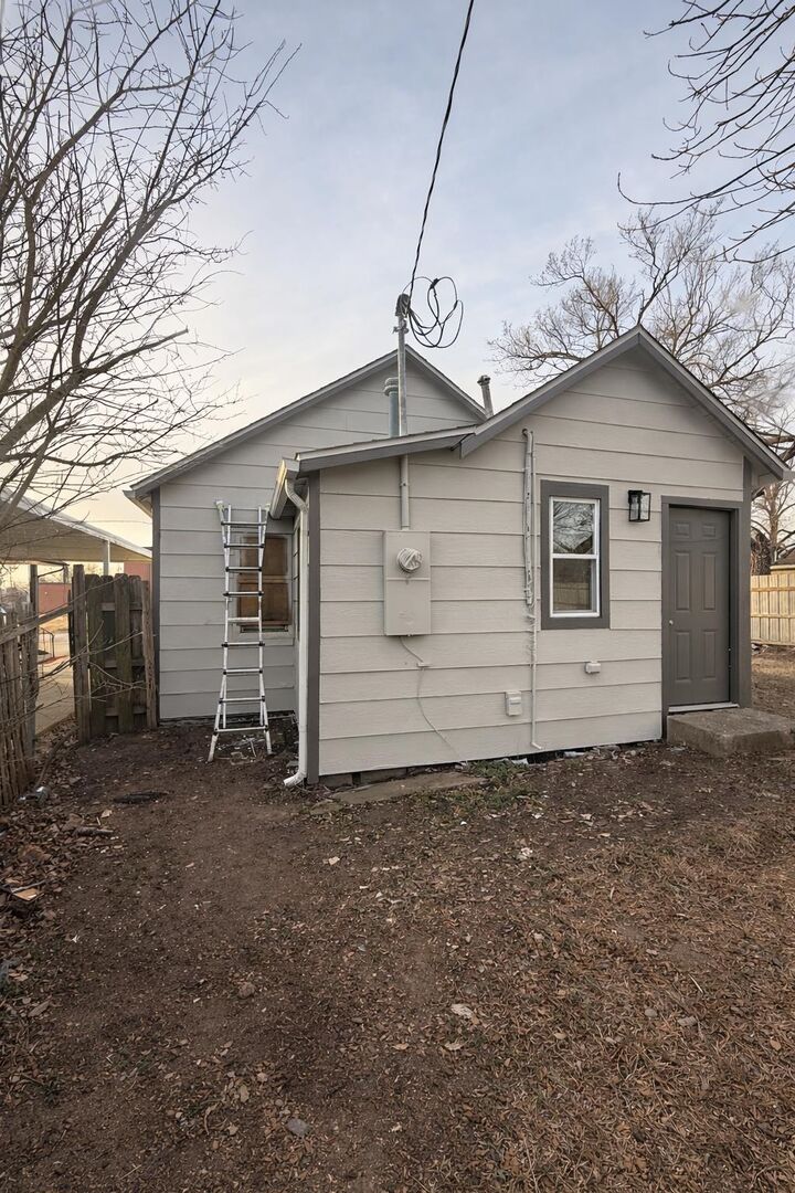 Property Photo:  1618 N Piatt Ave  KS 67214 