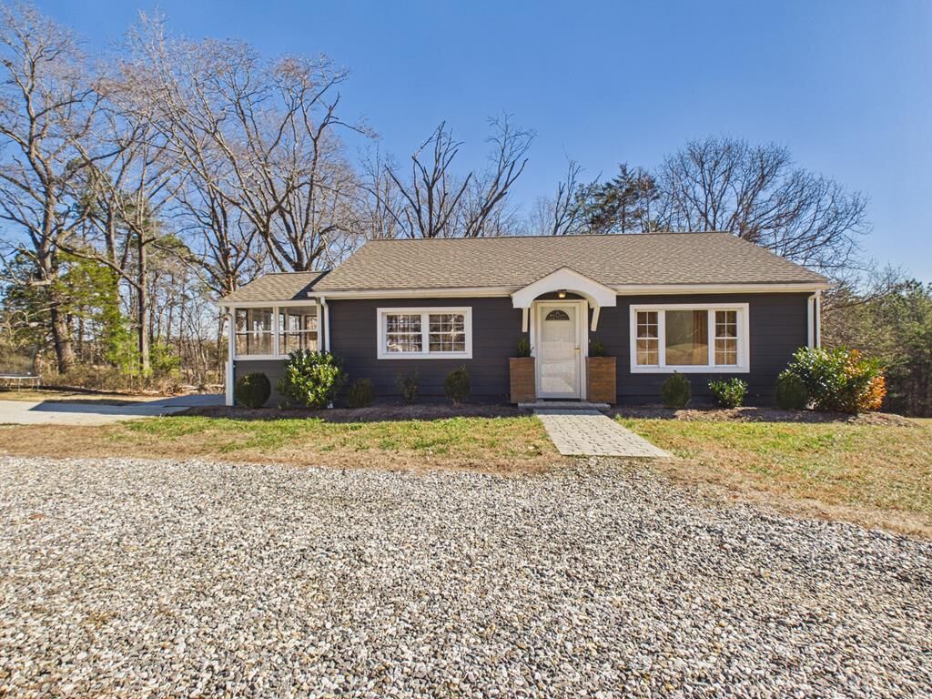 Property Photo:  1482 First Rock Rd  VA 23960 