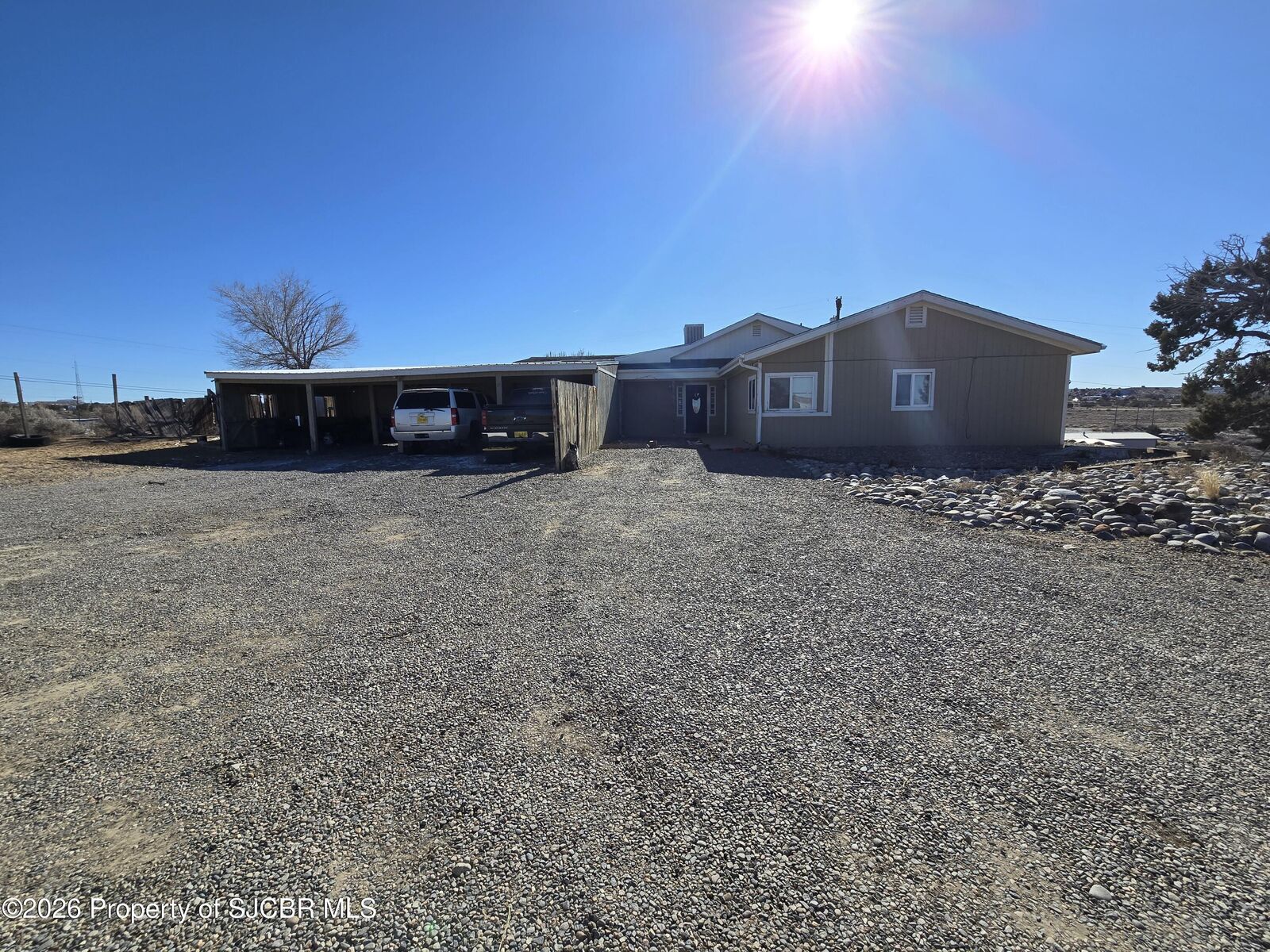 Property Photo:  921 Chaney Road  NM 87413 