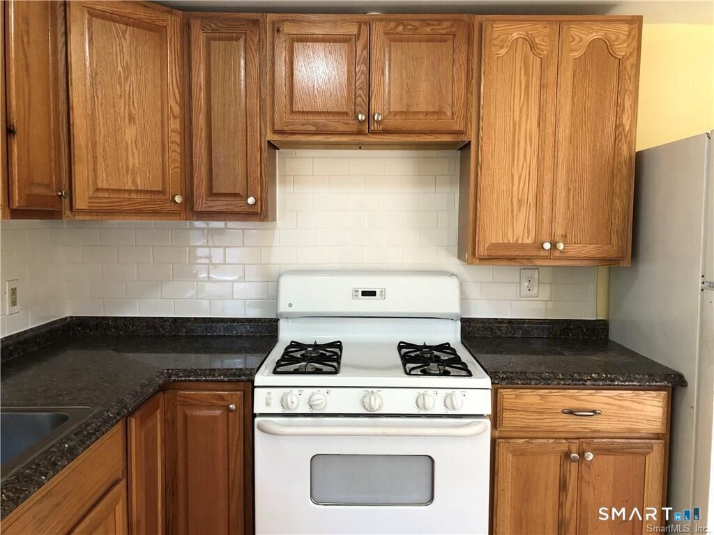 Property Photo:  7 Franklin Street  CT 06483 