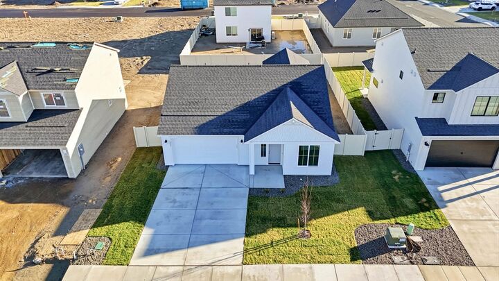 Property Photo:  1202 18th Street  WA 99320 