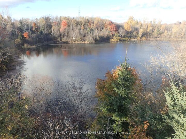 Photo de la propriété:  3536 Bloomington Road  ON L4A 4A2 