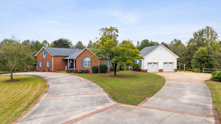 Property Photo:  125 Stonewall Drive  SC 29693 