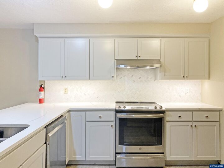 Property Photo:  1934 NW Lance Wy  OR 97330 