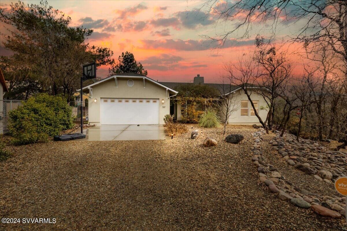 Property Photo:  521 E Pebble Circle  AZ 86326 