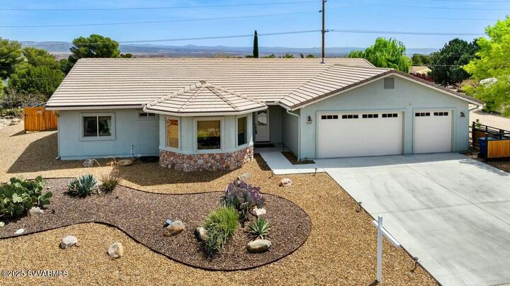 Property Photo:  2135 Austin  AZ 86324 