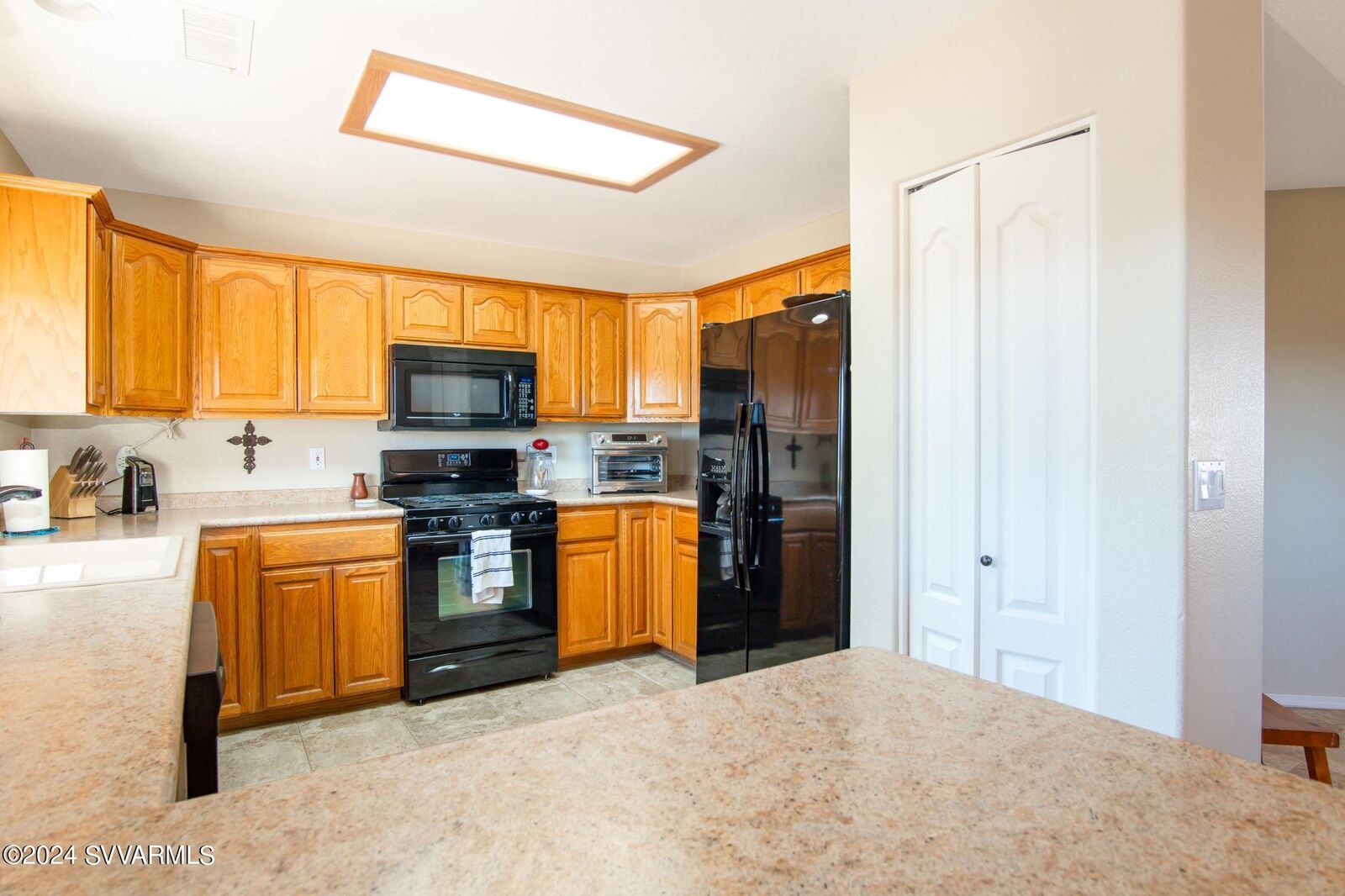 Property Photo: 1124 Thunder Road AZ 86324